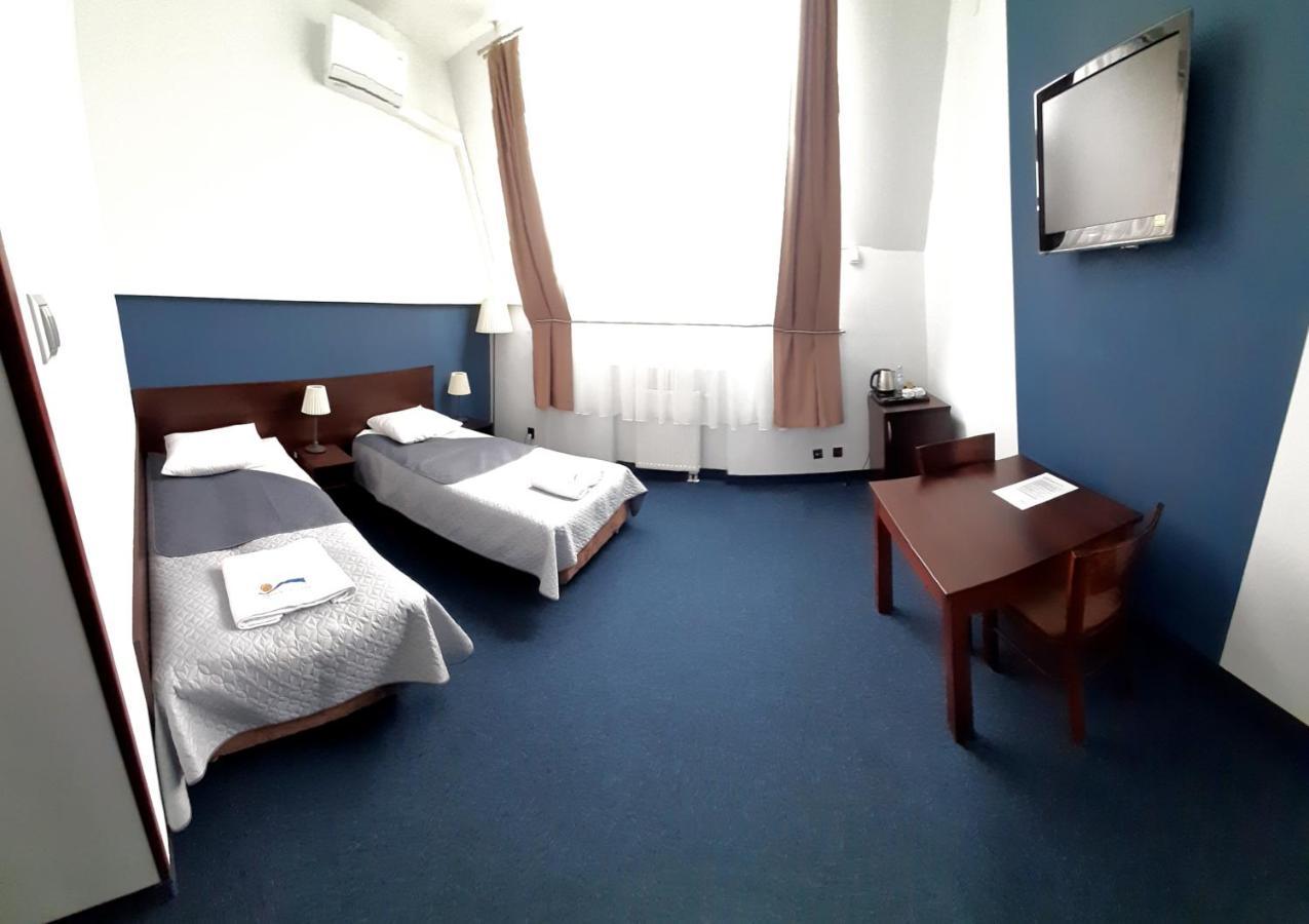 Osir Polna Hotel Варшава Екстериор снимка